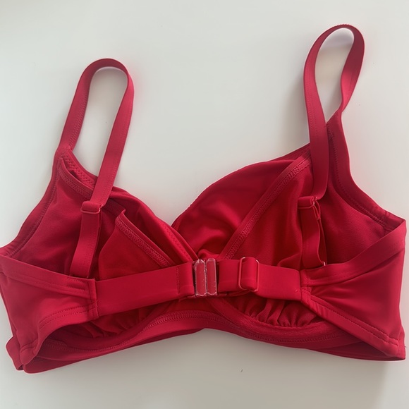 New Sea Level Twist Front Underwire Bikini Top - Picture 6 of 11